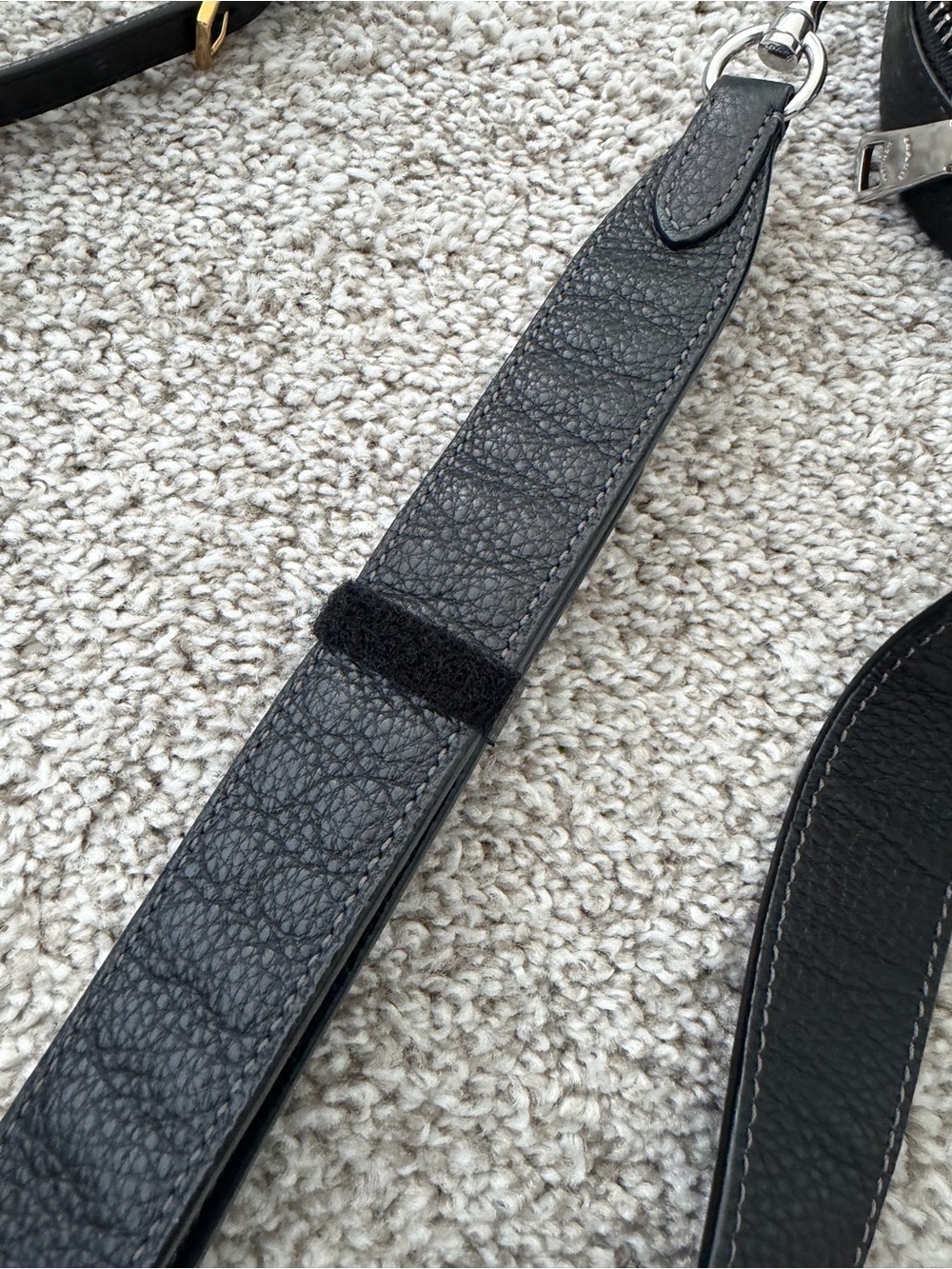 Coach Black Pebbled Leather Camera Bag with Studded Strap - Picture 4 of 5